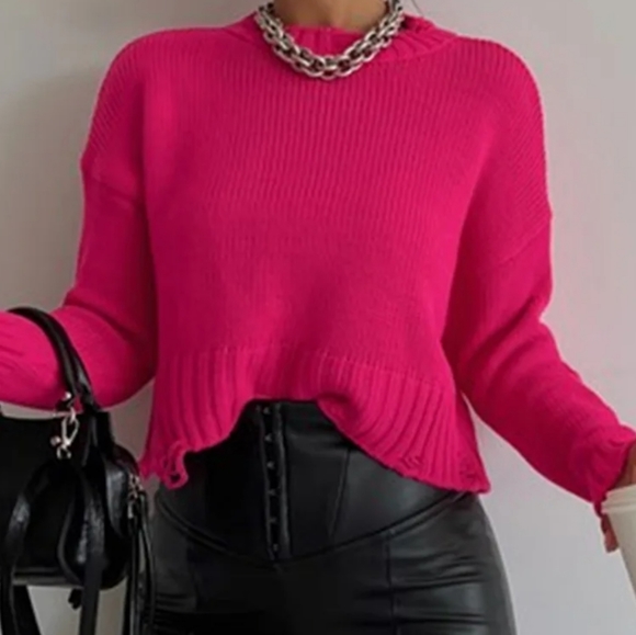 SIGNATURE8‎ Knitted Oversized Cropped Sweater. - Picture 3 of 12